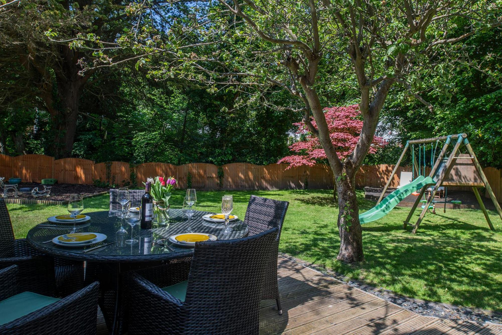 The Coachhouse - Cottage With Private Hot Tub Colwyn Bay Bagian luar foto